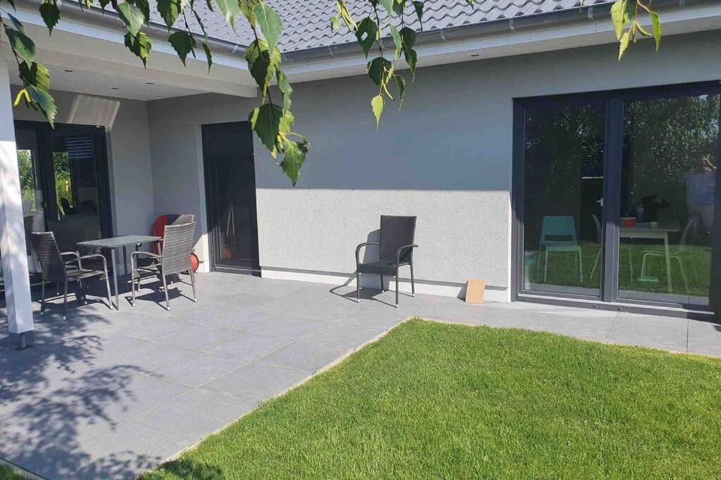 Ruhige Wohnung Mit Terrasse Oberbrechen Экстерьер фото